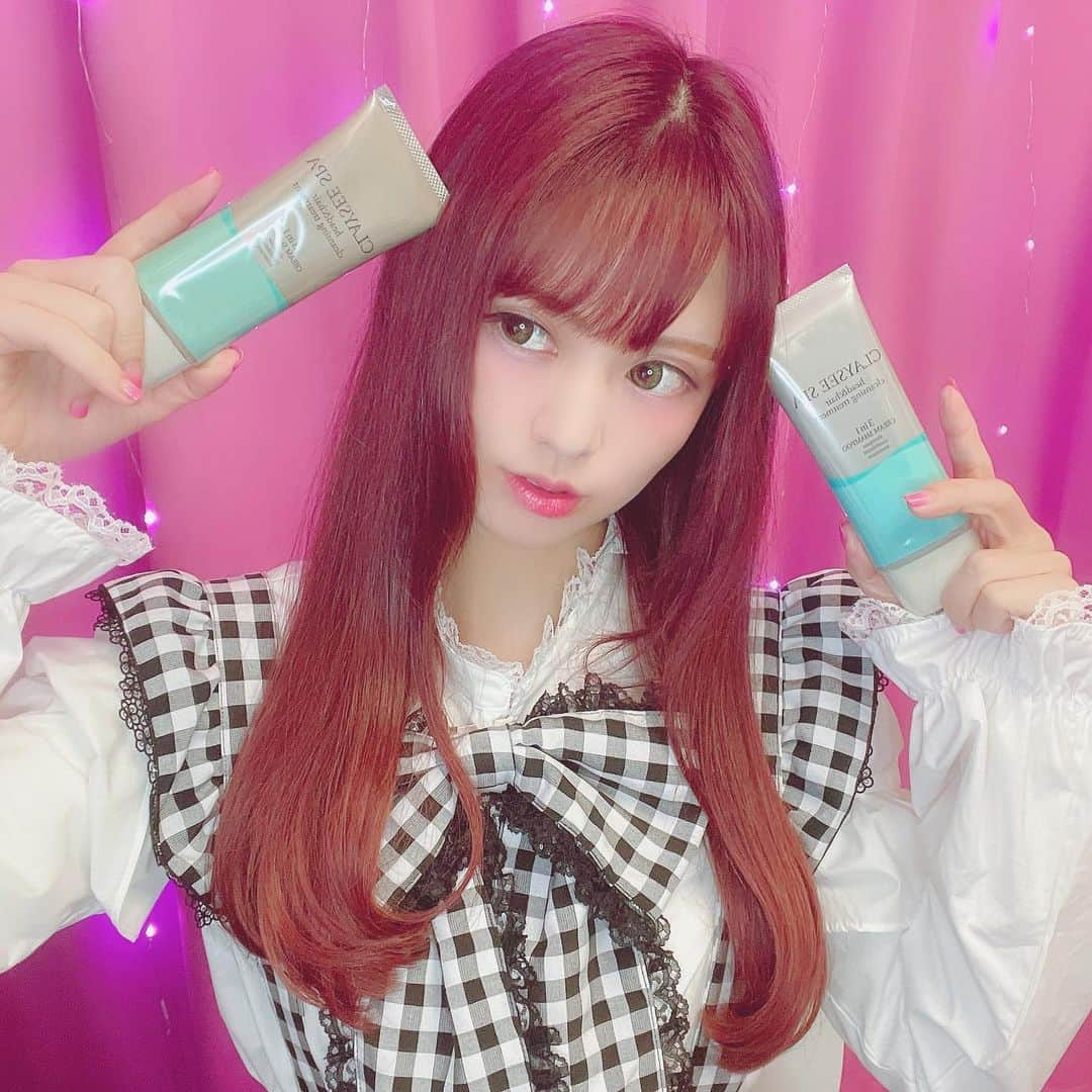 絵仁さんのインスタグラム写真 - (絵仁Instagram)「クレンジングトリートメントでヘアケアするよ🎀 ♡ ♡ ♡ @clayseespa さんのトリートメントでクレンジング×ケアはバッチリ🐰 ♡ ♡  #クレイシースパ #CLAYSEESPA #クリームシャンプー #オールインワン #頭皮クレンジング #泡摩擦削減 #髪の乾燥対策 #クレイ #pr」1月30日 11時50分 - eni_tc