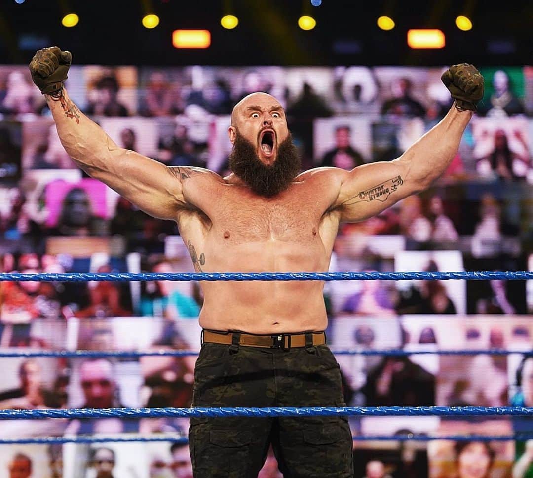 WWEさんのインスタグラム写真 - (WWEInstagram)「#BraunStrowman is back! #SmackDown」1月30日 12時01分 - wwe
