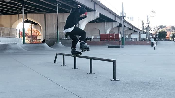 安床武士のインスタグラム：「Tick tack. 🎥 @ryu.mrt . @usdskates  @goodskates_inc  @canamonroad_japan  @lzbn_official  @papasu1048  #usdskates #usdaeon #aeon72 #rollerblading #inlineskate #blading #インラインスケート #ローラーブレード #takeshiyasutoko #安床武士 #LZBN」