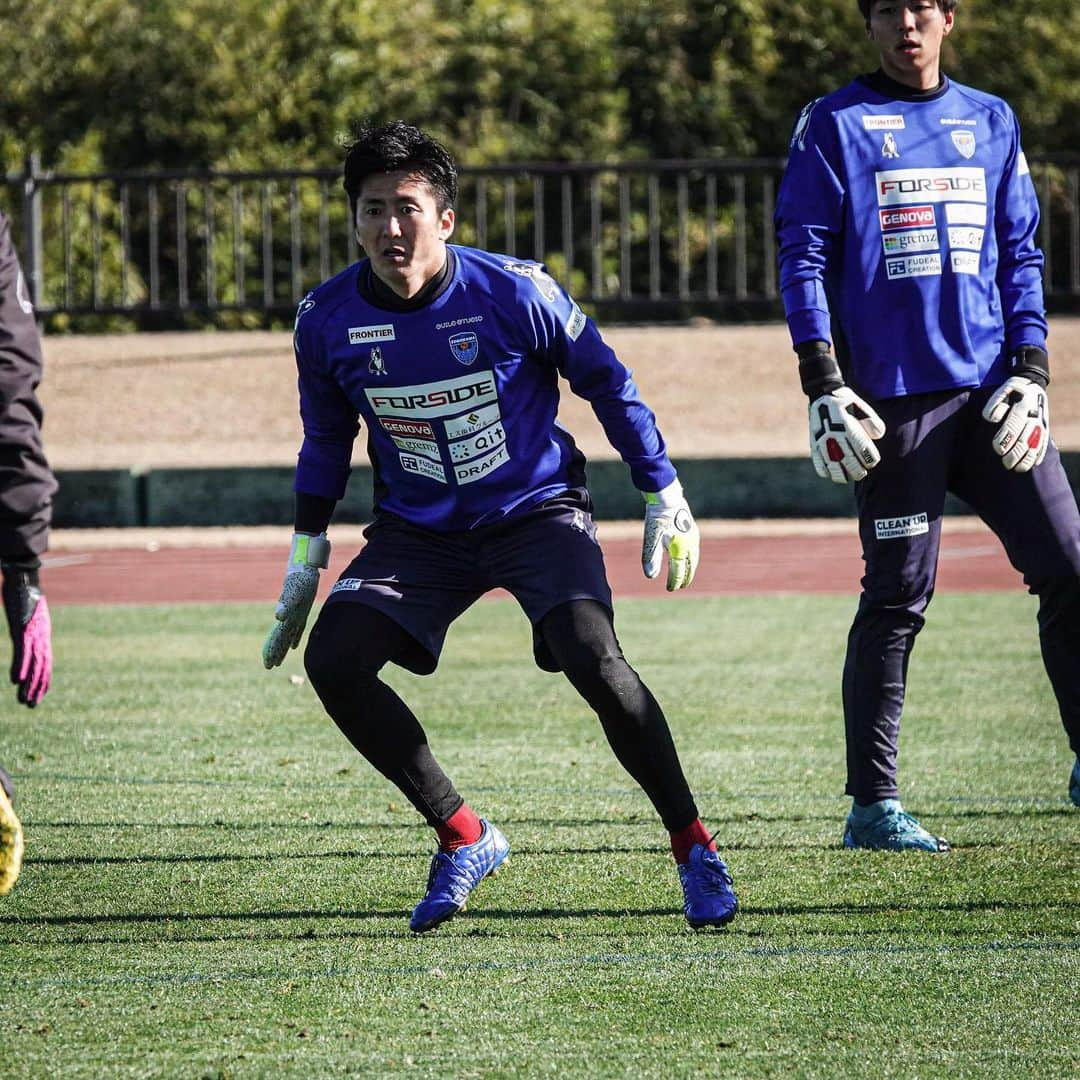 横浜FCさんのインスタグラム写真 - (横浜FCInstagram)「- 宮崎キャンプ3日目。 少しずつ実戦形式のトレーニングが増えてきています💪 - #yokohamafc #横浜FC #RECORDTHEBLUE #JLEAGUE #Jリーグ」1月30日 21時57分 - yokohamafc_official