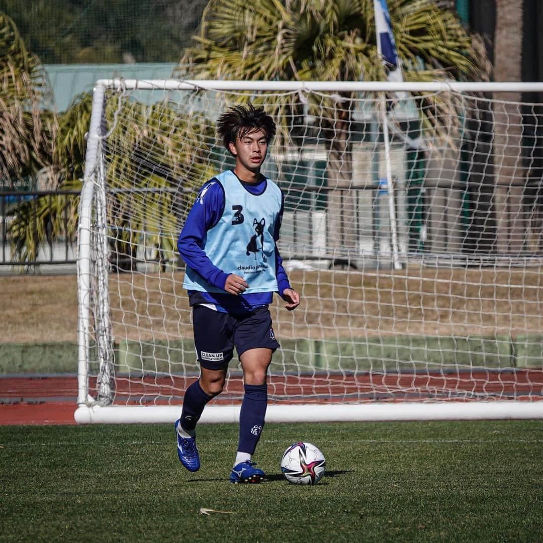 横浜FCさんのインスタグラム写真 - (横浜FCInstagram)「- 宮崎キャンプ3日目。 少しずつ実戦形式のトレーニングが増えてきています💪 - #yokohamafc #横浜FC #RECORDTHEBLUE #JLEAGUE #Jリーグ」1月30日 21時57分 - yokohamafc_official