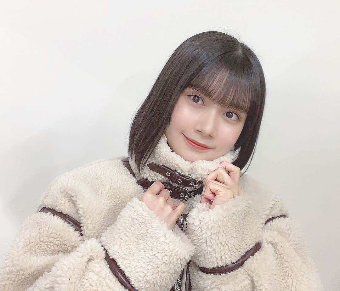のインスタグラム：「・ ・ まだまだ寒いですね⛄️ 去年もこんなに寒かったかな？ ・ ・ #niceclaup #ナイスクラップ  #ボアジャケット #ボア  #黒髪ボブ」