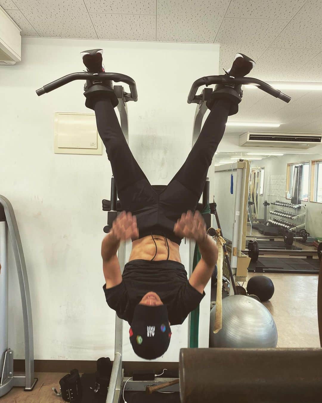 中山友貴さんのインスタグラム写真 - (中山友貴Instagram)「. トレーニング トレーニング トレーニング ファスティング終わりから回復期を経て徐々に負荷も上げられるようになってきました。 身体が軽い😜🤪 #training #fitness #gym #bodymake #hardwork #はじめの一歩 #筋肉痛 #やばい #ブロッコリー #食べる」1月30日 22時07分 - yuhkinakayama