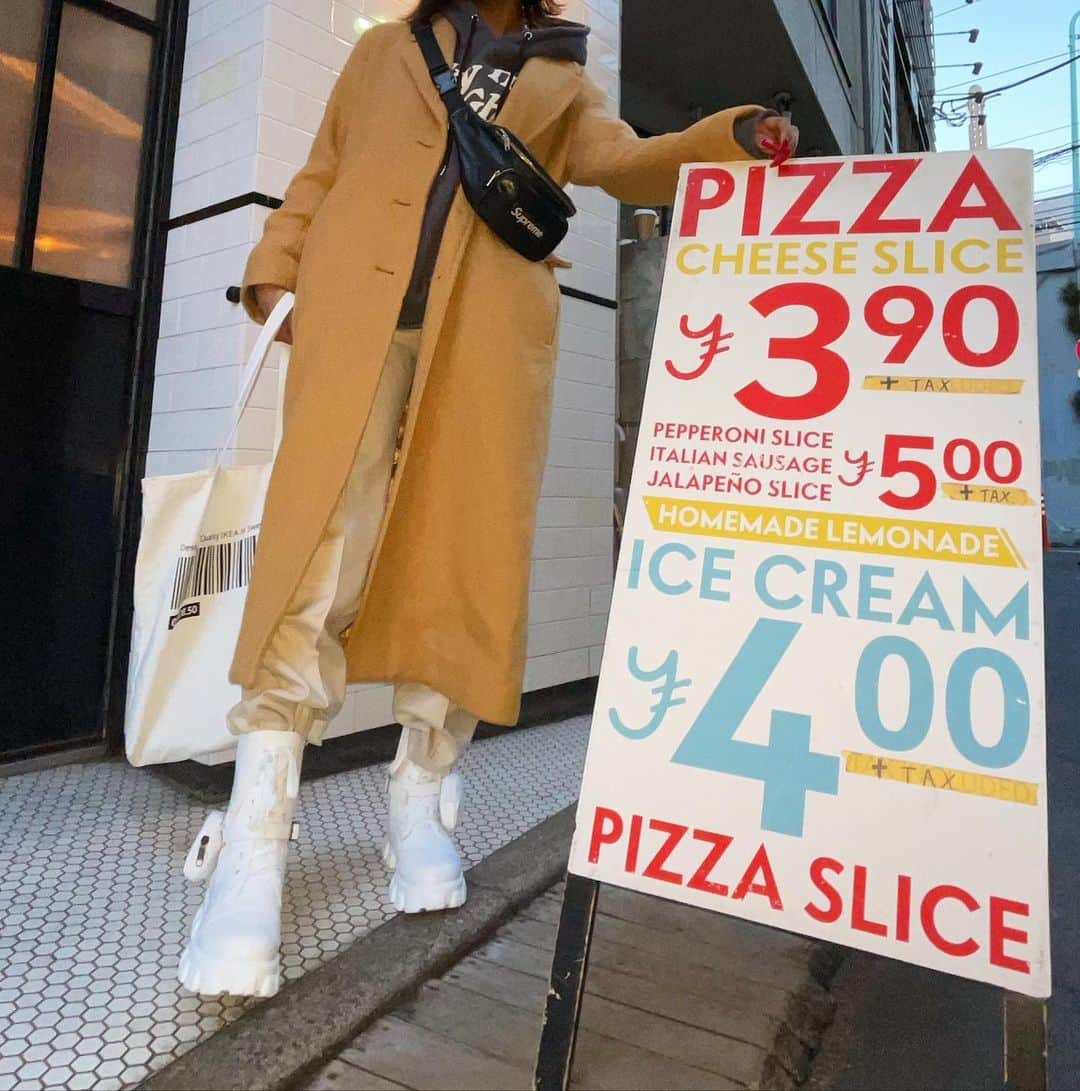 鈴木リサさんのインスタグラム写真 - (鈴木リサInstagram)「#pizza #🍕#❤️」1月30日 22時22分 - risa_osaru