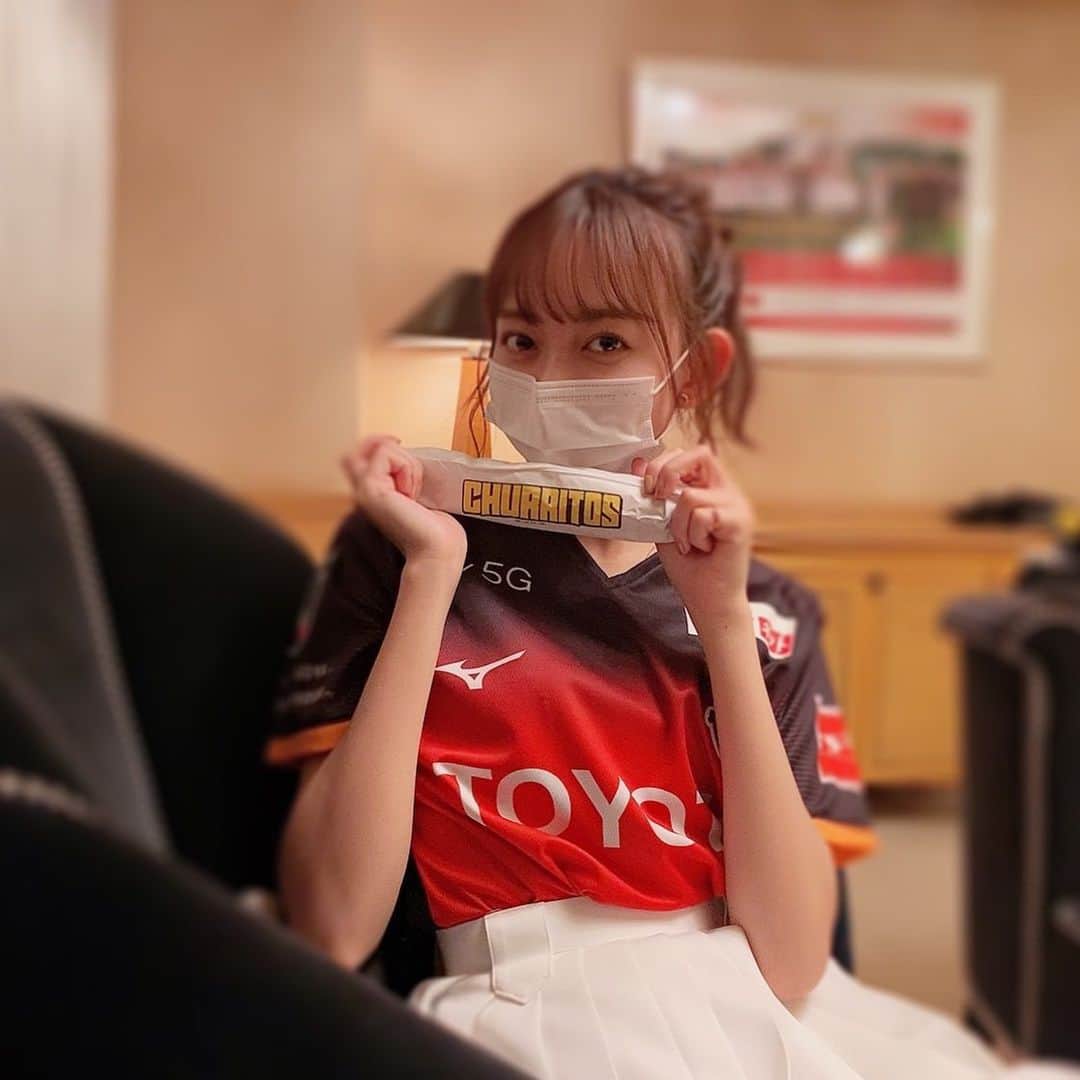 野島樺乃のインスタグラム：「甘いの大好きなんです😷  #過去pic #チュロス #名古屋」