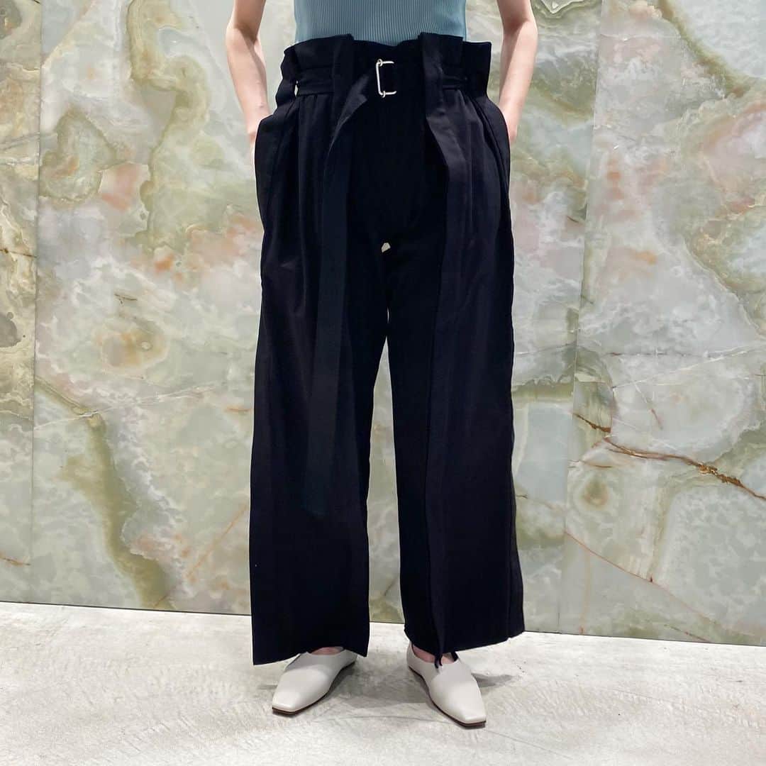 H BEAUTY&YOUTHさんのインスタグラム写真 - (H BEAUTY&YOUTHInstagram)「＜YOHEI OHNO＞ PLEATS CROP TOP ¥31,900-(tax in) FRAME TROUSERS ¥49,500-(tax in)  #H_beautyandyouth @h_beautyandyouth  #BEAUTYANDYOUTH #Unitedarrows #yoheiohno」1月30日 14時16分 - h_beautyandyouth