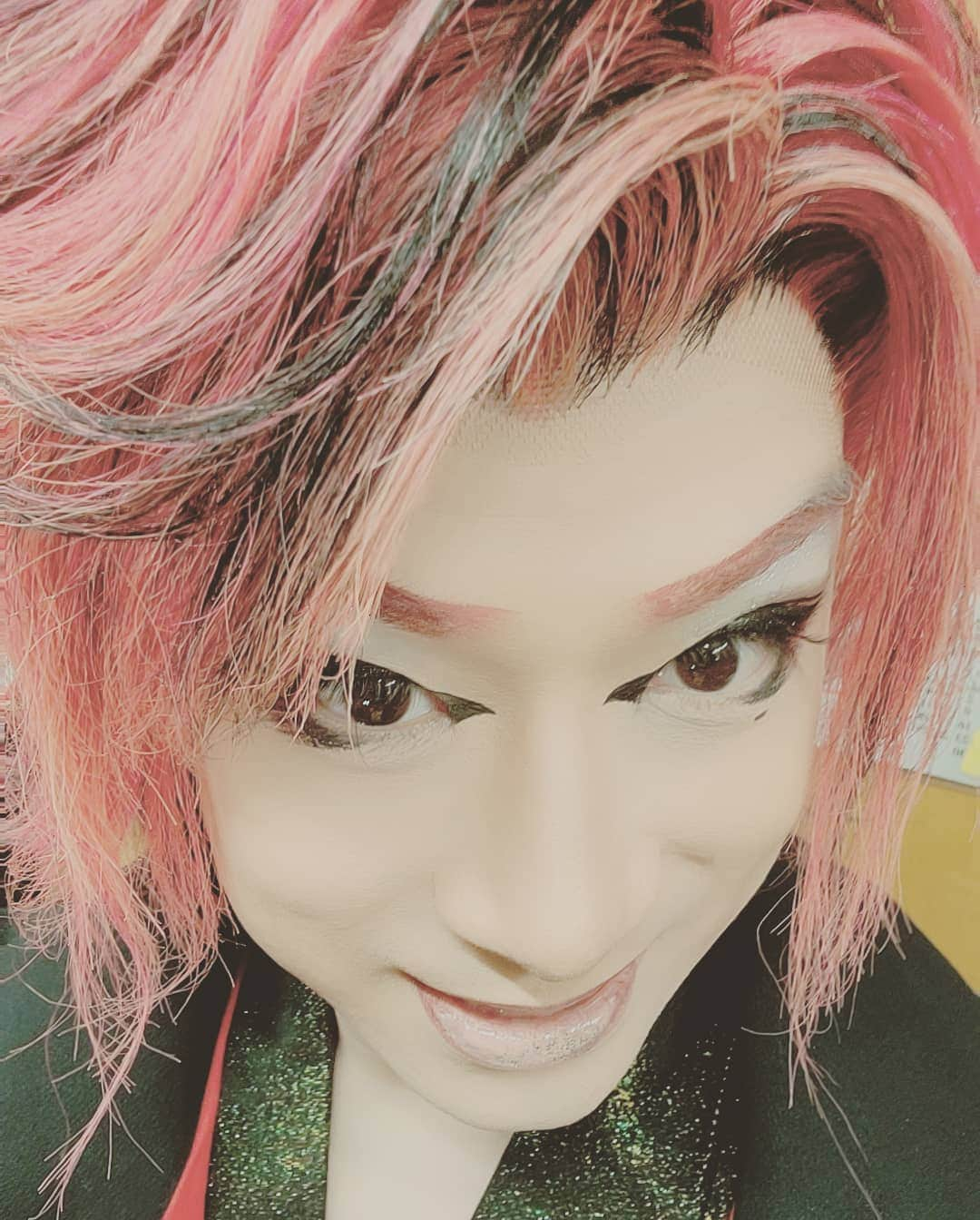 大川良太郎さんのインスタグラム写真 - (大川良太郎Instagram)「１月公演お世話になりましてありがとうございました😆💕✨ほんとに大変な中熱い応援ありがとうございました⤴️皆さんの支えで最後まで乗りきる事が出来ましたありがとう😆ありがとう😆ありがとうございました😘😘😘やっぱり生の舞台はいいなって思える１月公演でした😌😌感謝。 #大阪#新世界#公演#ファン#支え#応援#大川良太郎 #舞台#生#化粧#着物#おちょやん#テレビ#ありがとう」1月30日 14時29分 - gekik9_ryotaro