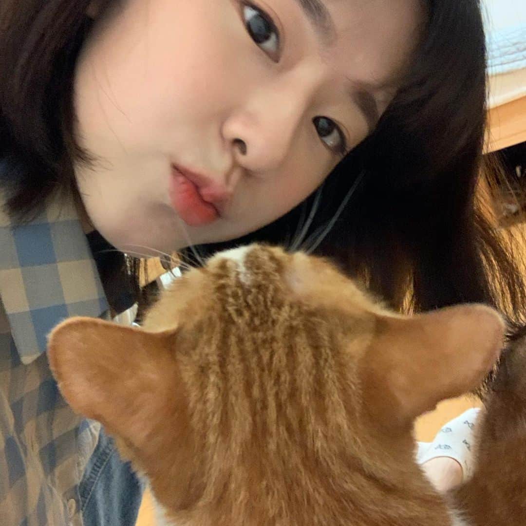 パク・ヘスのインスタグラム：「심보람이랑 마주아 사이 박혜수」