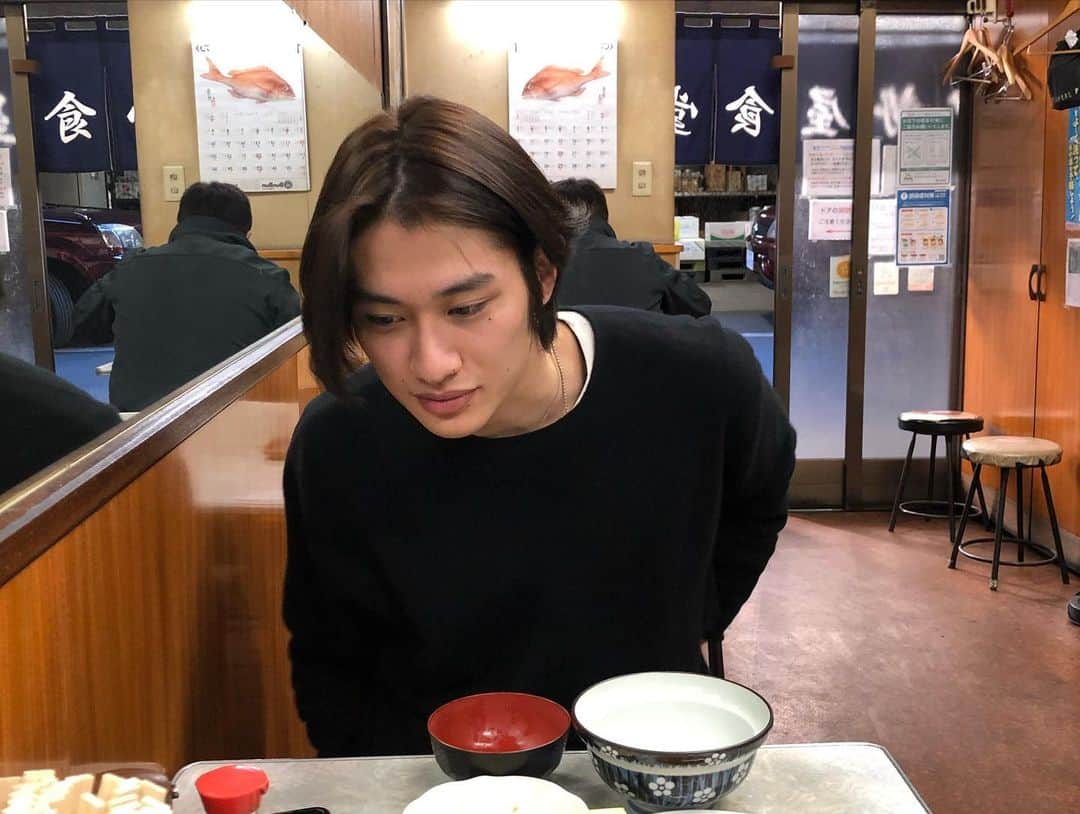 浅野竣哉のインスタグラム：「美味しい  #伊勢屋食堂」