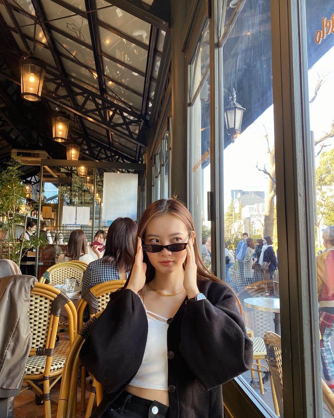 のインスタグラム：「is it saturday?   necklace:  @__yukiumeさんがクリエーターの @ninetynine___official love it :)」
