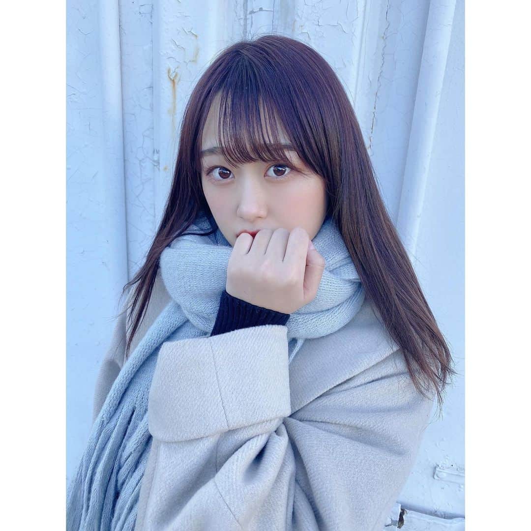 のインスタグラム：「・ マフラーあったかい😳 ・ ・ #マフラー #murua  #good #instagood #followme #follow」