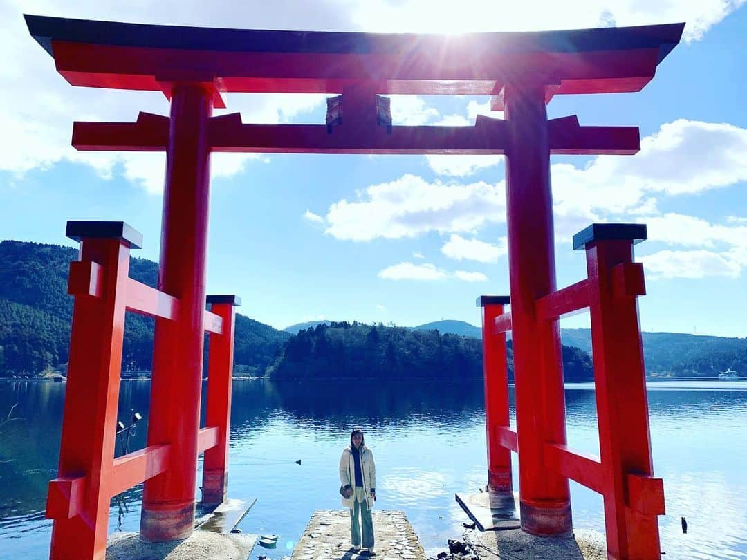 TBS「じょんのび日本遺産」のインスタグラム：「明日あさ６時からの #じょんのび日本遺産 は、 #浅田舞 さんが小田原と箱根を旅します。 是非ご覧ください！  #TBS  #日本遺産 #文化庁 #女子旅 #神奈川 #小田原 #箱根 #平和の鳥居」