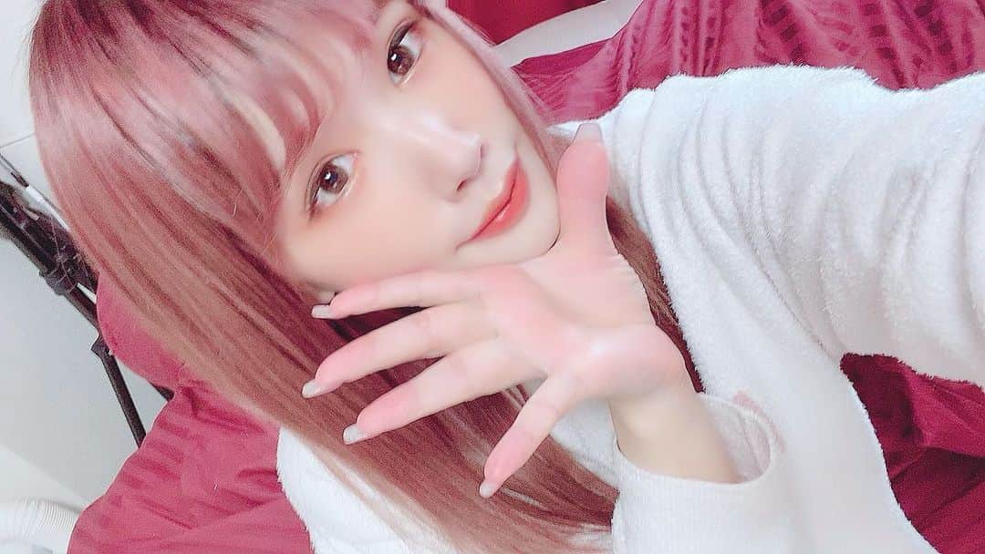 涼宮琴音のインスタグラム：「こんにちは〜」