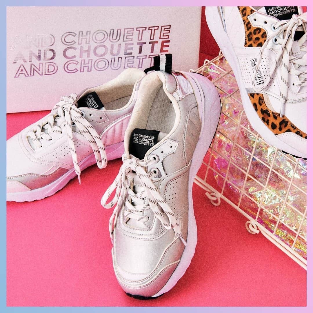 & chouetteさんのインスタグラム写真 - (& chouetteInstagram)「▫︎▲⚫︎Topping Shower⚫︎▲▫︎ . 春コーデをワンランクアップ⤴️⤴️ . & シュエット　オリジナルスニーカー👟. コーディネートのアクセントにいかがですか？ . シルバー、レパード、オーロラの3デザインをラインナップ💟 . . スニーカー¥9,900(税込) . . #2021 #ケーキ #sweets  #アンドシュエット #andchouette #シュエット #chouette  #andc #アンドシー #カラーズアンドシュエット #colorsandchouette  #surpriseprice #cawaii #原宿スイーツ#韓国ファッション」1月30日 16時23分 - and.chouette