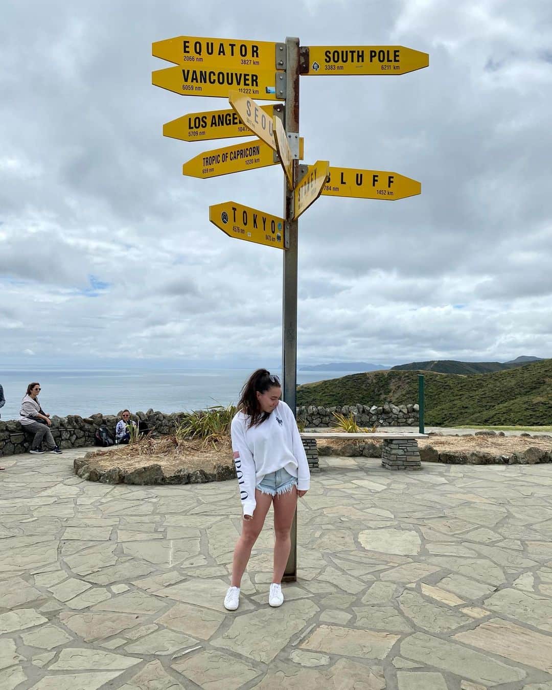 Estella Matthewsonのインスタグラム：「Just being touristy」