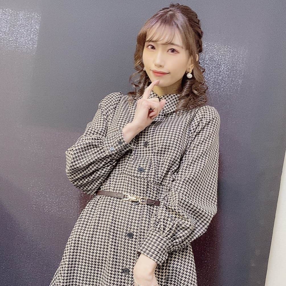 石原美沙紀のインスタグラム：「お洋服はGRL🥰高見えするプチプラでおすすめです。 #GRL #instagood #instalike #instafashion #japanesegirl #cute #自撮り #自撮り女子  #ガーリー  #アイドル #地下アイドル #今日のコーデ #ファッション #selfie #followｍe #likeforlikes  #ピンクヘアー #ピンクブラウン #ヘアアレンジ #ヘアスタイル #サロンモデル #salon #salonmodel」