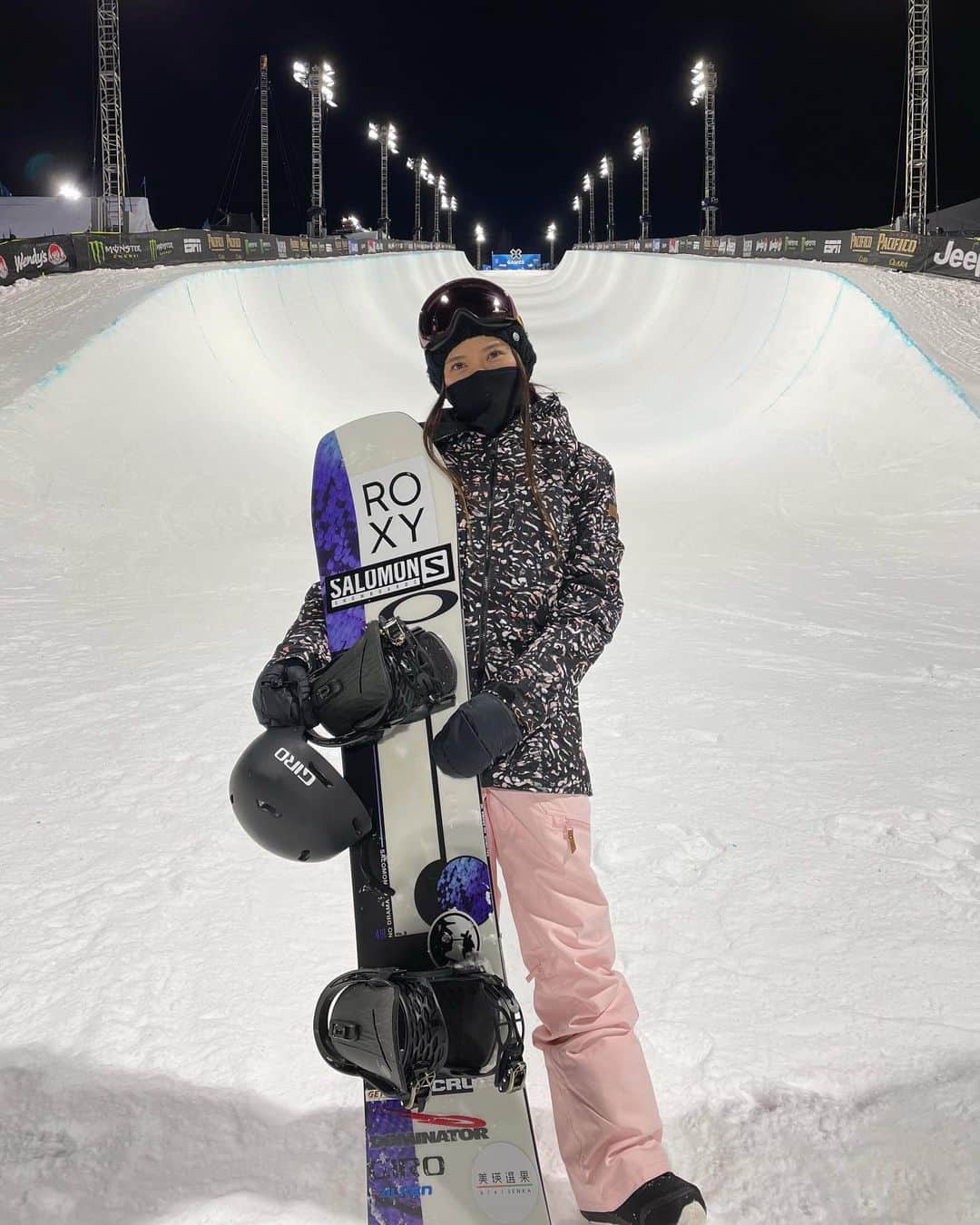 のインスタグラム：「@xgames ❄️ #xgames #aspen  #snowboard #halfpipe  #salomonsnowboardsjapan  #roxy #roxyjapan #roxysnow  #oakleyjapan #oakleysnowboarding  #giro #dominator #sidas  #falken #teamfalken #美瑛選果」