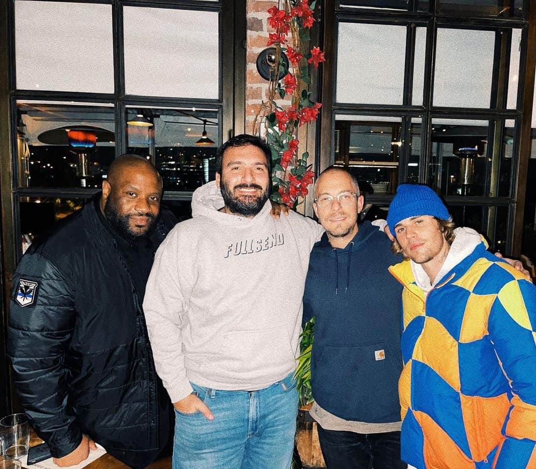 ジャスティン・ビーバーのインスタグラム：「Love you boys @ldubzs @johnny @joshgudwin」