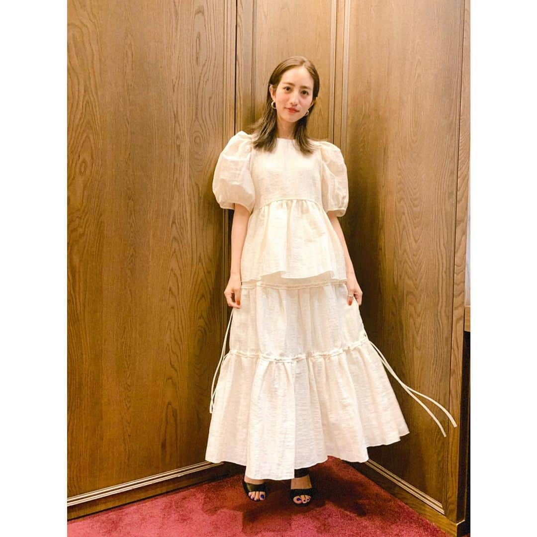 堀田茜さんのインスタグラム写真 - (堀田茜Instagram)「明日の出演情報🎉 9:00〜tokyo fm「KOSE FIND my BEAUTY」 21:54〜テレビ東京「 有吉ぃぃeeeee！～そうだ！今からお前んチでゲームしない？」 23:00〜テレビ朝日「関ジャム 完全燃SHOW」 是非聴いて＆見ていただけたら嬉しいです😌❤️ #あかねのいしょう」1月30日 23時05分 - akanehotta