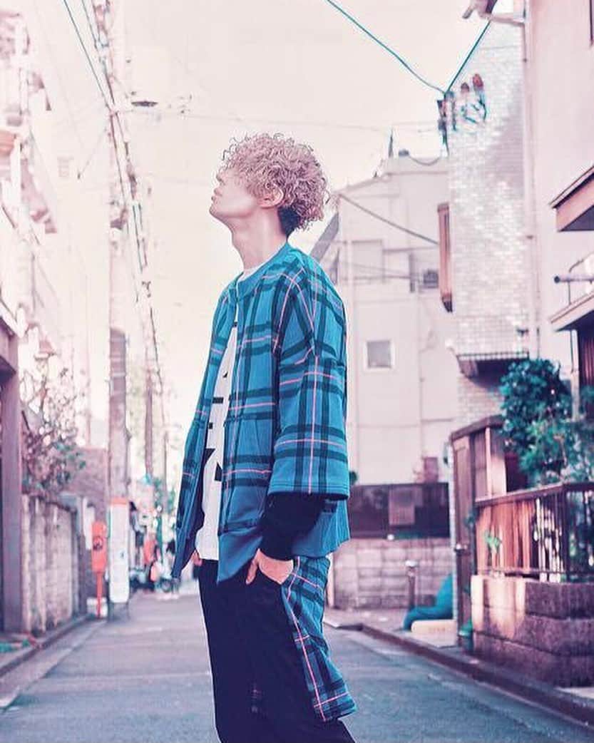 のインスタグラム：「‘Distance teaches us to appreciate the days that we are able to spend together’ #2021」