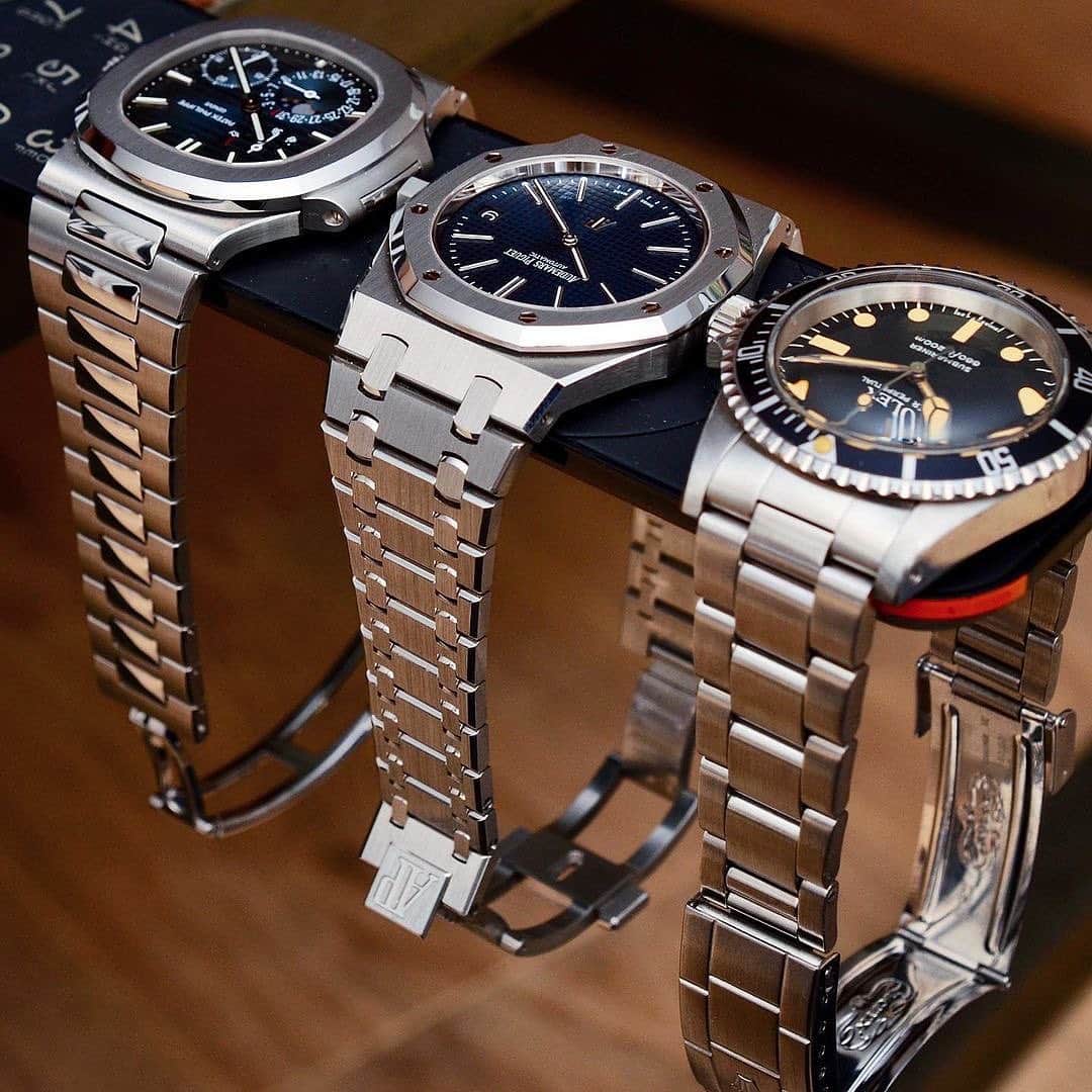 Daily Watchさんのインスタグラム写真 - (Daily WatchInstagram)「Battle of the bracelets ⚔️ Which do you prefer? Patek, AP or Rolex? 🤔 Photo by @matthieu_84」1月30日 17時43分 - dailywatch