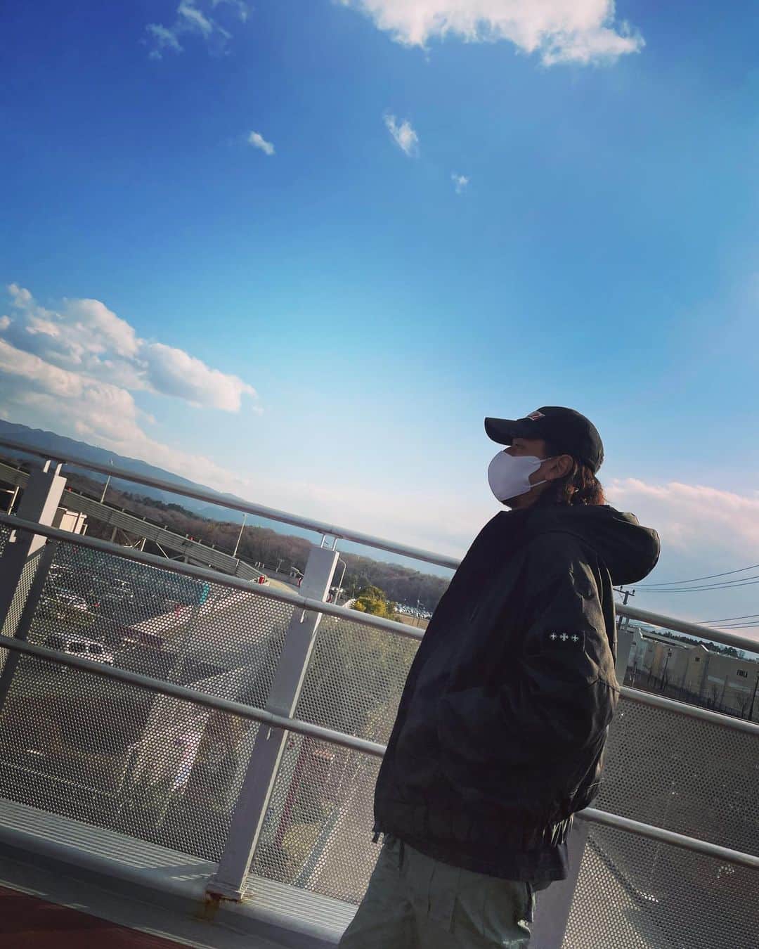 大崎玲央のインスタグラム：「ずっと暖かい。ずっとおしゃれ。 @tatras_conceptstore  @tatras_official  #tatras #tatrasダウン」
