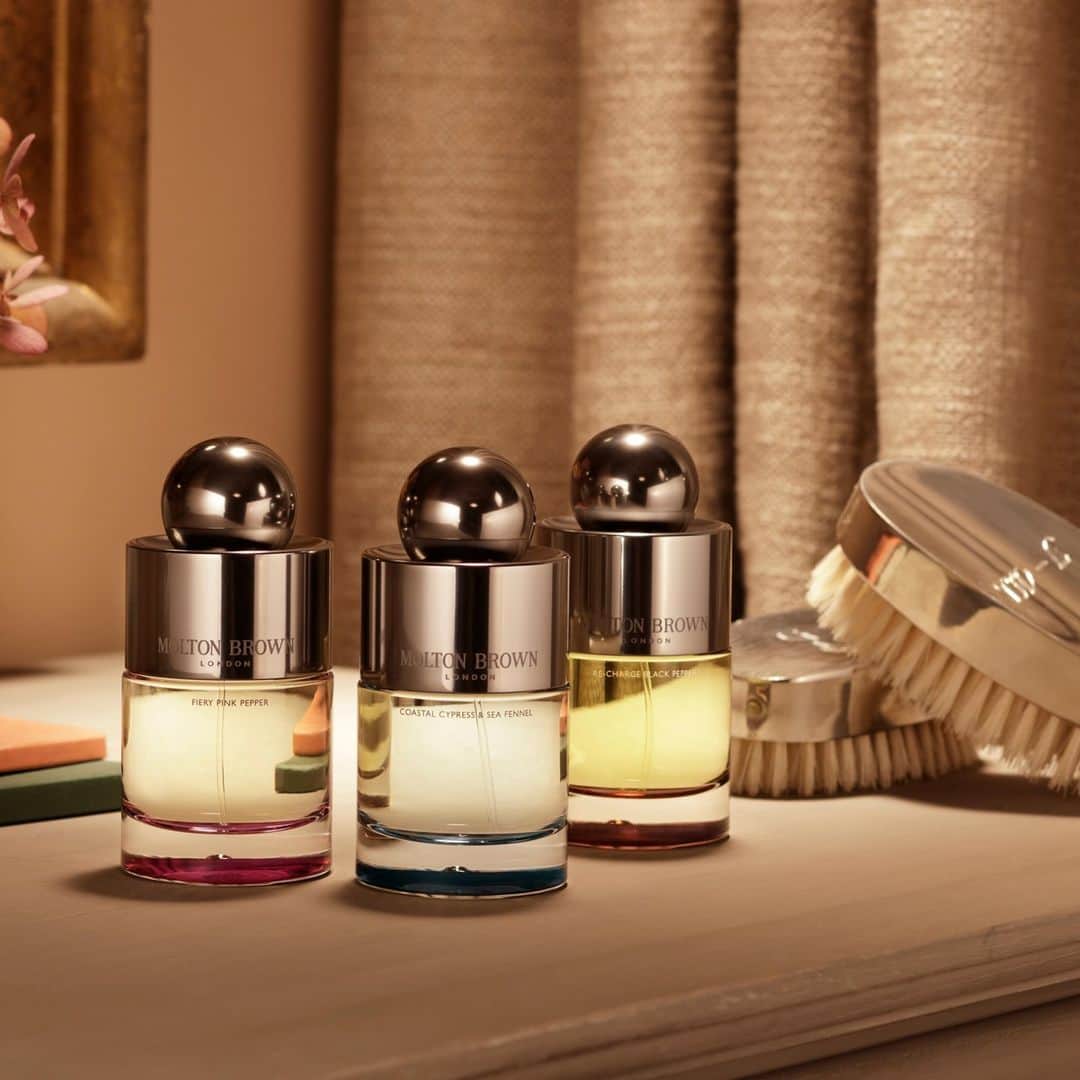 モルトンブラウンのインスタグラム：「Find a fragrance that’s as unique as you are with our interactive Fragrance Finder. You’ll be matched with three scents and a distinctive personality reading.」