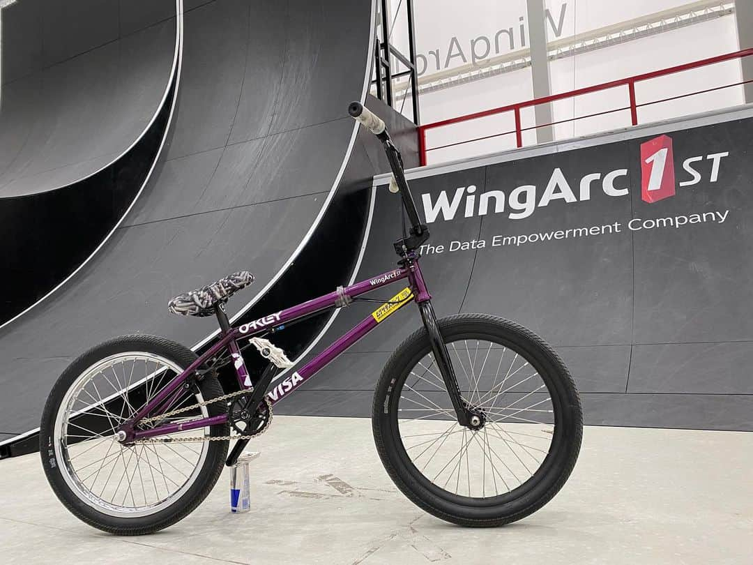 日本テレビ「POWERフレーズ」さんのインスタグラム写真 - (日本テレビ「POWERフレーズ」Instagram)「#BMX #フリースタイル #パーク #中村輪夢 選手の考えたフレームがこちら！  米・フロリダにあるメーカーが 『中村輪夢モデル』として制作！  高さが武器の中村選手に合った コンパクトで軽量なモデルになっています！ 長さや形などを中村選手自身がデザインし、 出身である京都のカラー・紫にしたそうです 後編は 1 月 31 日夜 6:55～  #自転車  #Cycling #BMX  #フリースタイル #Freestyle #パーク #Park #中村輪夢選手  #Rim #Nakamura #東京 2020 #オリンピック #東京五輪 #メダル候補 #TOKYO2020 #Olympic #POWER フレーズ #日テレ #ntv」1月30日 17時52分 - power_phrase_ntv