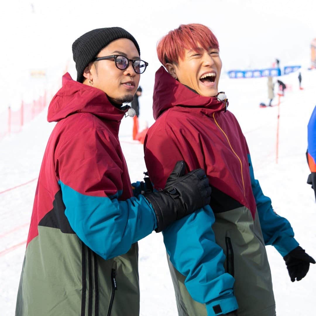 GENERATIONS高校TVのインスタグラム：「🦍👽❤️  雪ではしゃぐGENEたち☃️♡ 2年前のオフショット📷  公式Twitter @gene_kou で検索🔍 ----------------------------------- #gene高 #ジェネ高 #generations高校tv #gene #generations #ジェネ #ジェネレーションズ #generationsfromexiletribe #ldh #白濱亜嵐 #片寄涼太 #数原龍友 #小森隼 #佐野玲於 #関口メンディー #中務裕太 #ジェネ犬 #雪 #ゲレンデ #冬 #snow #winter」