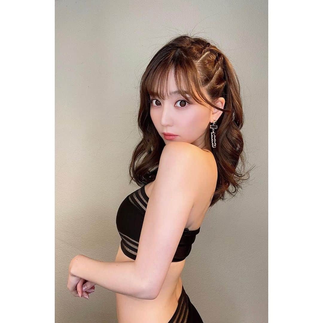 堀尾実咲さんのインスタグラム写真 - (堀尾実咲Instagram)「今日の撮影会 来てくれたみんなありがと🐄🤍  2021年初の撮影会も たくさんの方にお会いできて 嬉しかった😍  撮ったお写真を SNSに掲載する際は  m.ayase@eee-smile.com  に申請お願いします🌟  わたしにはDMで送ってね❤️  #グラビア #アイドル #撮影会 #portrait」1月30日 18時17分 - misaki.horio