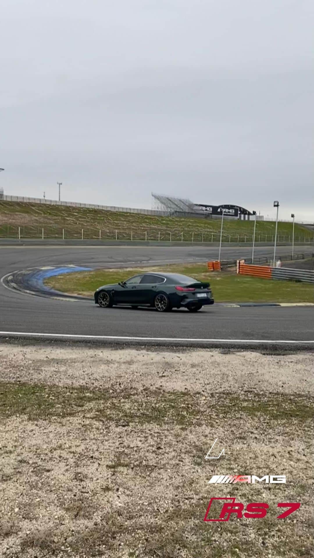 ルーカス・オルドネスのインスタグラム：「Super car test @car_and_driver_spain」