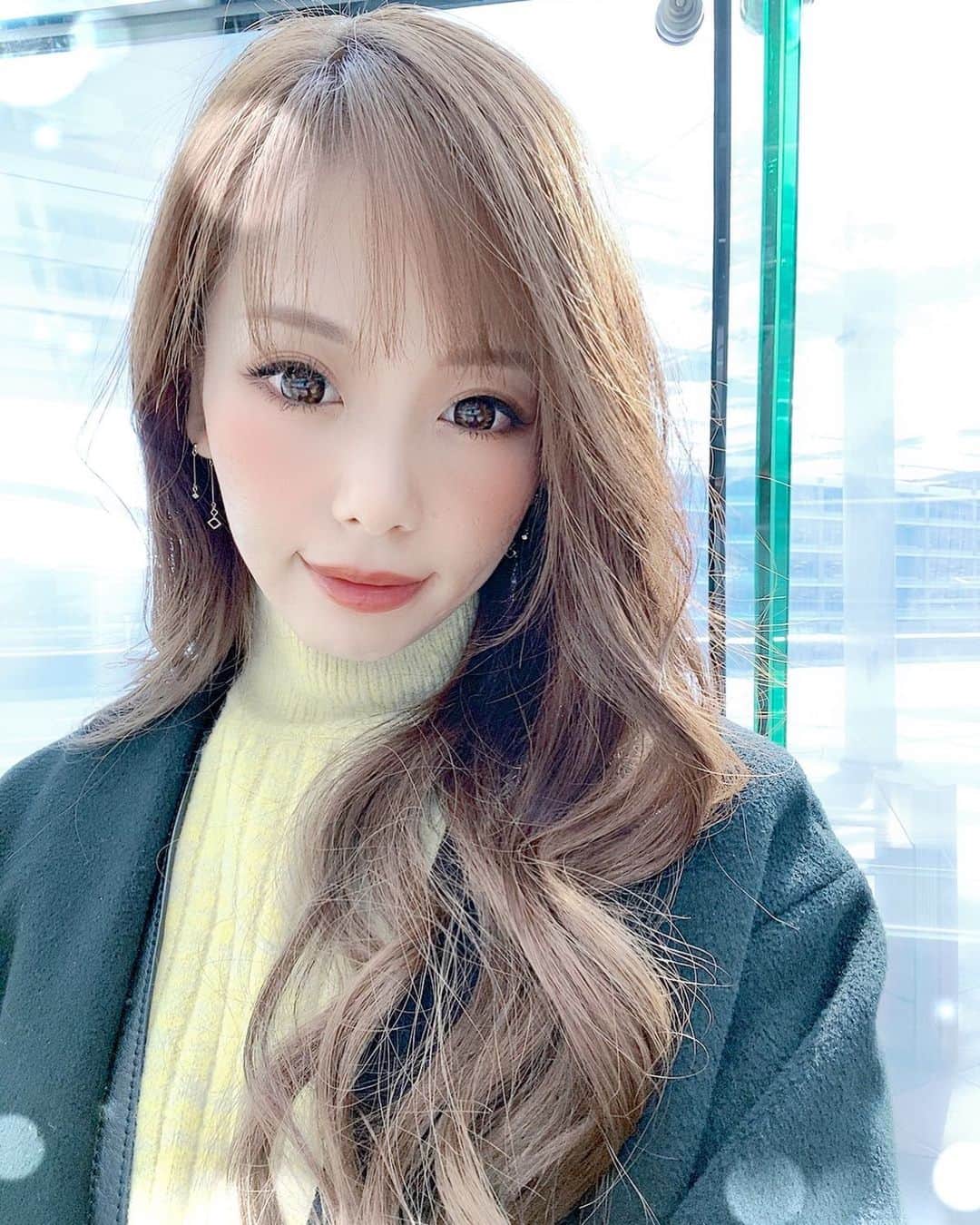 𝐀𝐬𝐚𝐤𝐮𝐫𝐚𝐌𝐢𝐰𝐚 のインスタグラム：「🧡 アプリの色のチークとリップ欲しい💄 . . #make#makeup#cheek#rip#ripstick#ripgross#cosme#cosmetics#app#filter#beauty#メイク#化粧#化粧品#リップ#リップグロス#リップスティック#コスメ#コスメ好き#アプリフィルター越しの私の世界#実物とは異なります」