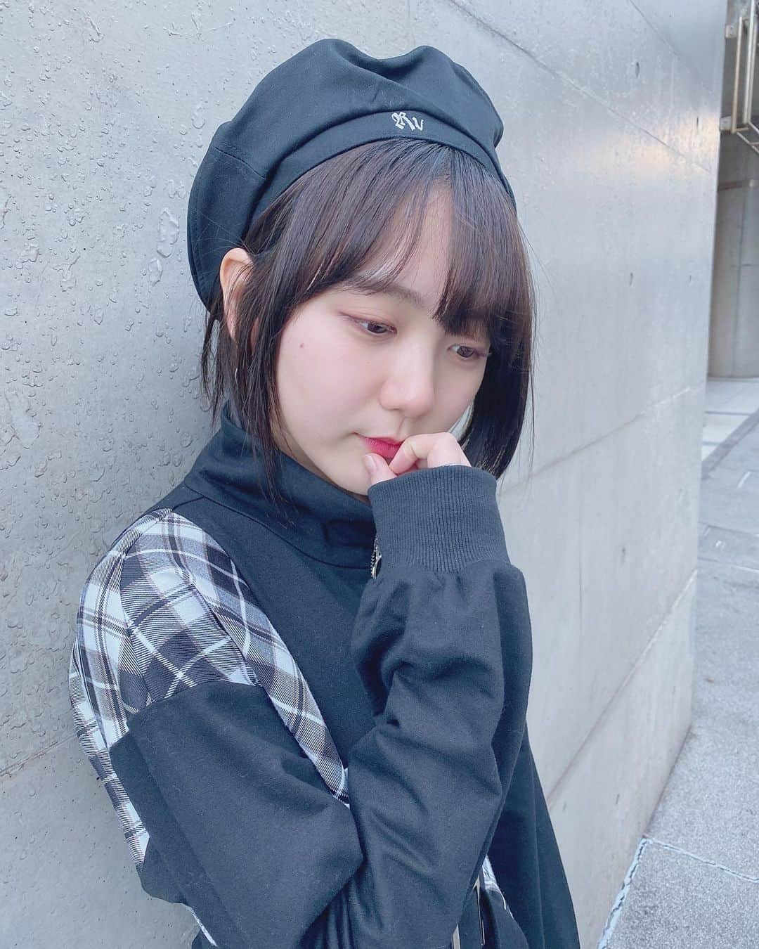 田口愛佳さんのインスタグラム写真 - (田口愛佳Instagram)「オンラインお話し会*･゜  #ベレー帽」1月30日 19時09分 - t_manaka.12