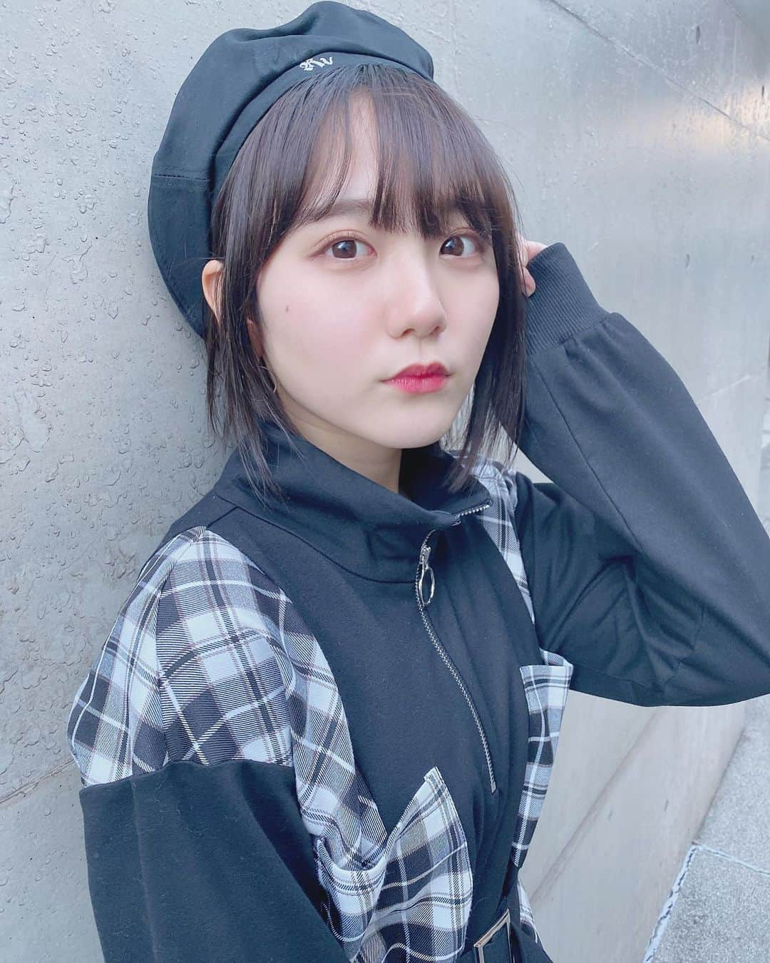 田口愛佳さんのインスタグラム写真 - (田口愛佳Instagram)「オンラインお話し会*･゜  #ベレー帽」1月30日 19時09分 - t_manaka.12