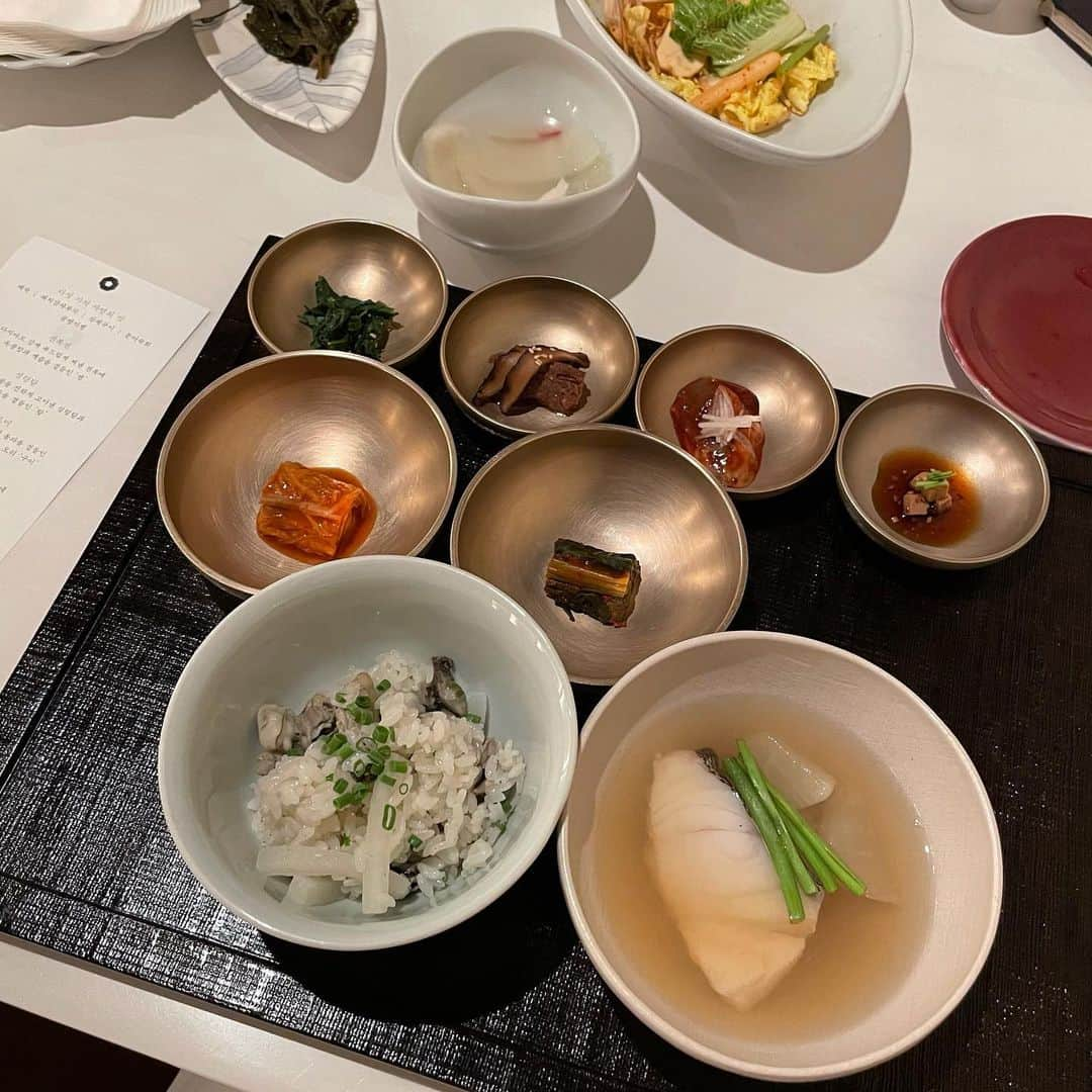 セリ さんのインスタグラム写真 - (セリ Instagram)「#미슐랭3스타 역시는 역싀 음식 하나하나 정성과 너무 맛있어서 이건 남겨야해 💗 함께 곁들여 마신 전통주도 내맘속에 저장 콕콕 부모님 모시고 꼭 가야겠다 생각 콕콕 😚😚  왜 인스타는 10장이 끝이냐며 다 못담은게 #천추의한 #가온」1月30日 19時12分 - shabet_serri