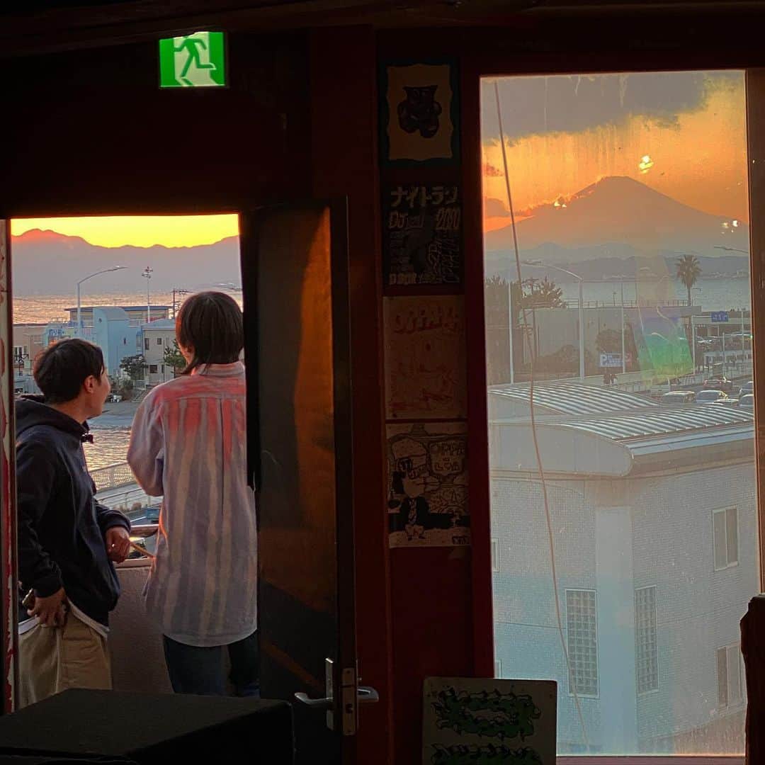 東京DANDYのインスタグラム：「Everything about this afternoon was uplifting ✨  thanks @yamarchy & @kosuke_adam」