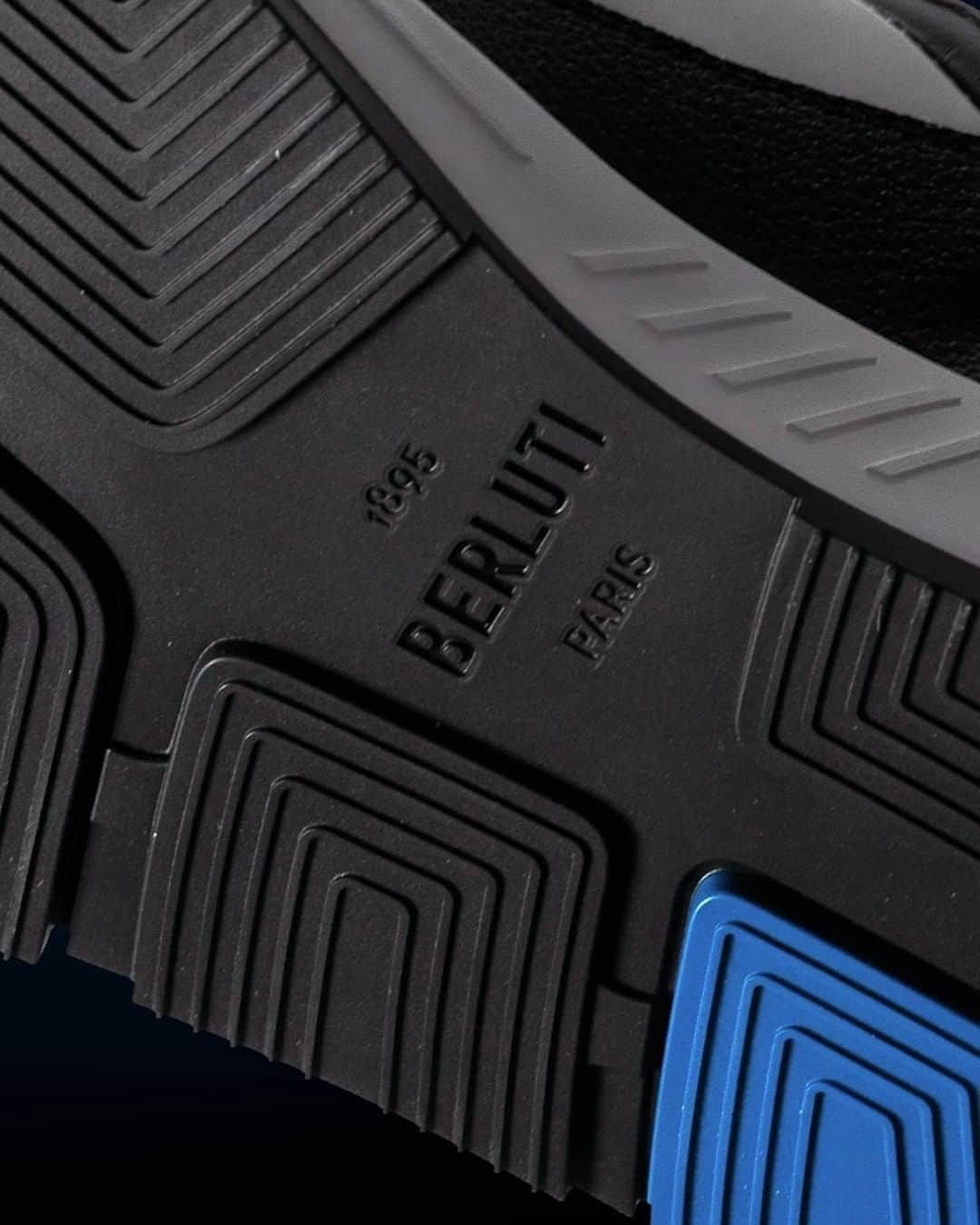 ベルルッティのインスタグラム：「- THE #BERLUTI PULSE BY @kris_van_assche -  Introducing the new “Pulse” sneakers in Signature canvas, nylon and blue details in leather.   Now available In-Store and on the E-Shop.」