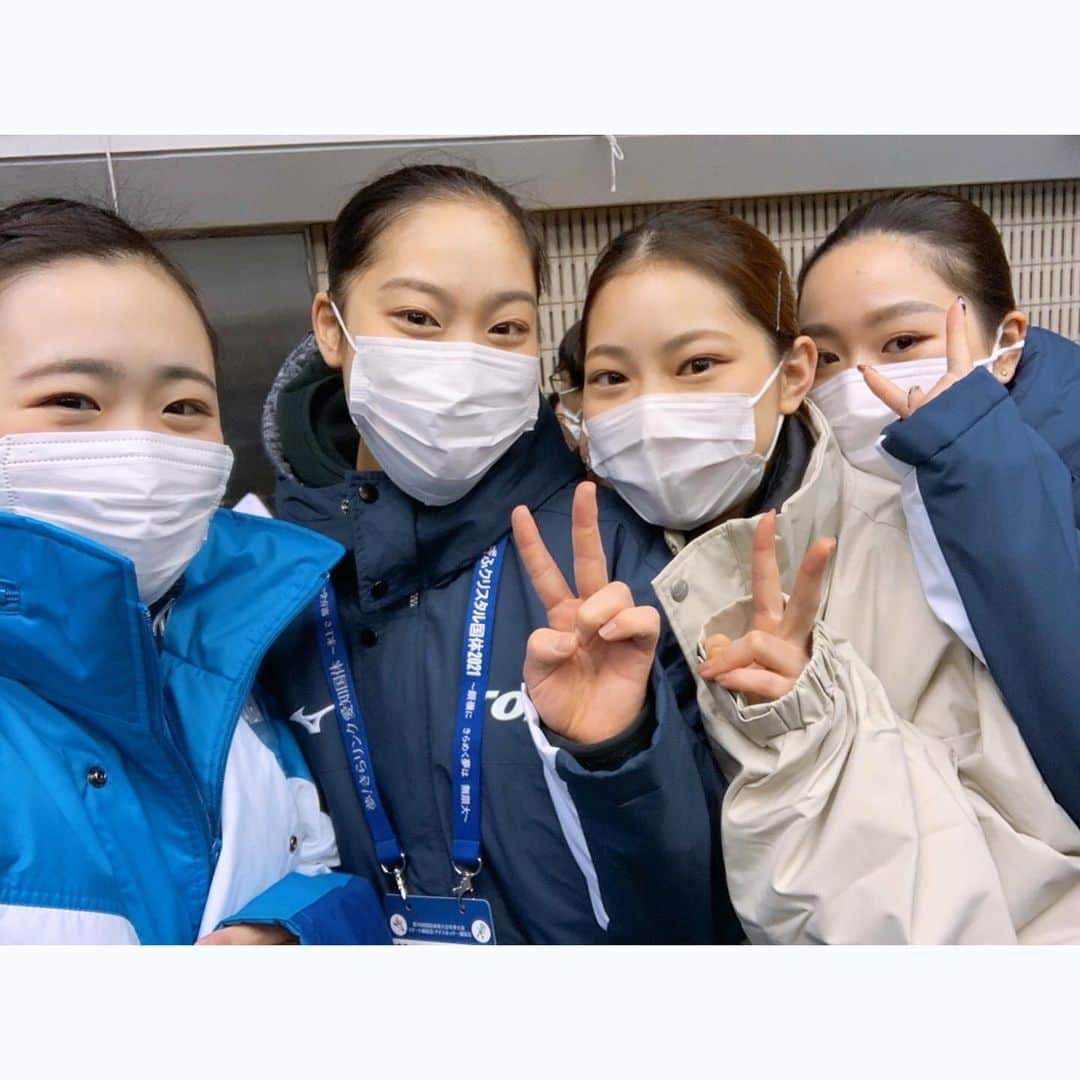 青木祐奈のインスタグラム：「・ ・ ✌🏻💙 ・ 今季で引退される選手のみなさん、本当にお疲れ様でした😭今年多いよおおお😭 ・」