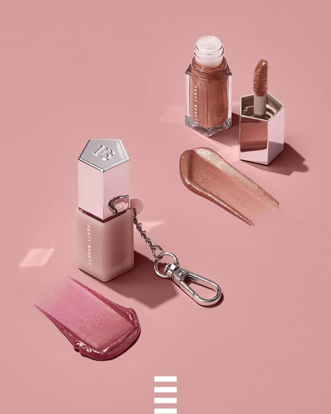 セフォラさんのインスタグラム写真 - (セフォラInstagram)「On craque totalement sur le nouveau coffret LIL Gloss Bombs en édition limitée @fentybeauty 😍 L'incontournable Fenty Glow mais également une nouvelle teinte jamais vue auparavant Dragonfly, le tout en version mini super cute 💕 Emportez-les partout grâce au porte-clés exclusif présent dans le kit !  Uniquement chez SEPHORA. #SephoraFrance #SephoraLovesFentyBeauty」1月30日 20時00分 - sephorafrance