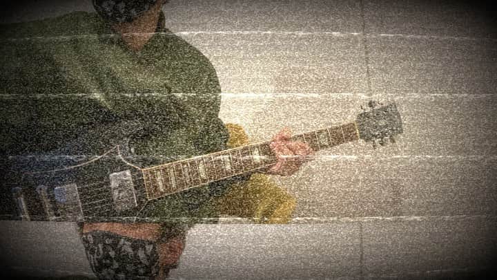 小野武正のインスタグラム：「夕映えのちるぅ、なぅ  #わしつなぎ #guitar」