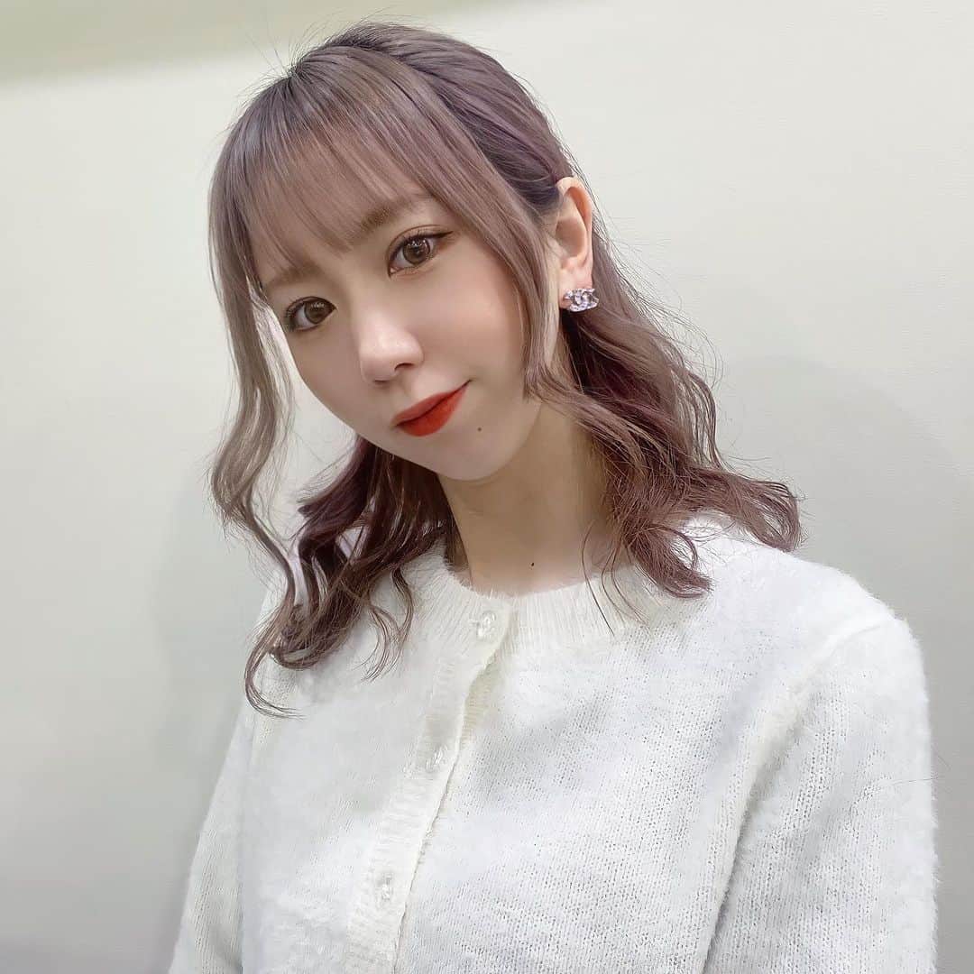 杉山優華のインスタグラム：「💭💭💭 . . . . .  #おしゃれ #いいね #コーデ #ダイエット #フォロー #撮影 #美容 #今日のコーデ #フォローミー #お洒落 #オシャレ #日常 #コスメ #韓国 #韓国ファッション #fashion #ootd #love #instagood #photooftheda #fashion #beautiful #happy #cute #tbt #like4like #followme #picoftheday #follow #ファッション」