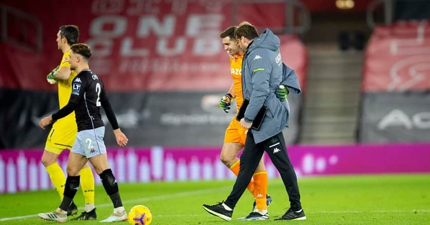 ダミアン・マルティネスさんのインスタグラム写真 - (ダミアン・マルティネスInstagram)「What a team. What a performance from everyone. Clean sheet ✅  3 points @avfcofficial #em26.  Que gran partido de todo el equipo muy orgulloso de este grupo @neil_cutler1 @mattycash622」1月31日 7時11分 - emi_martinez26