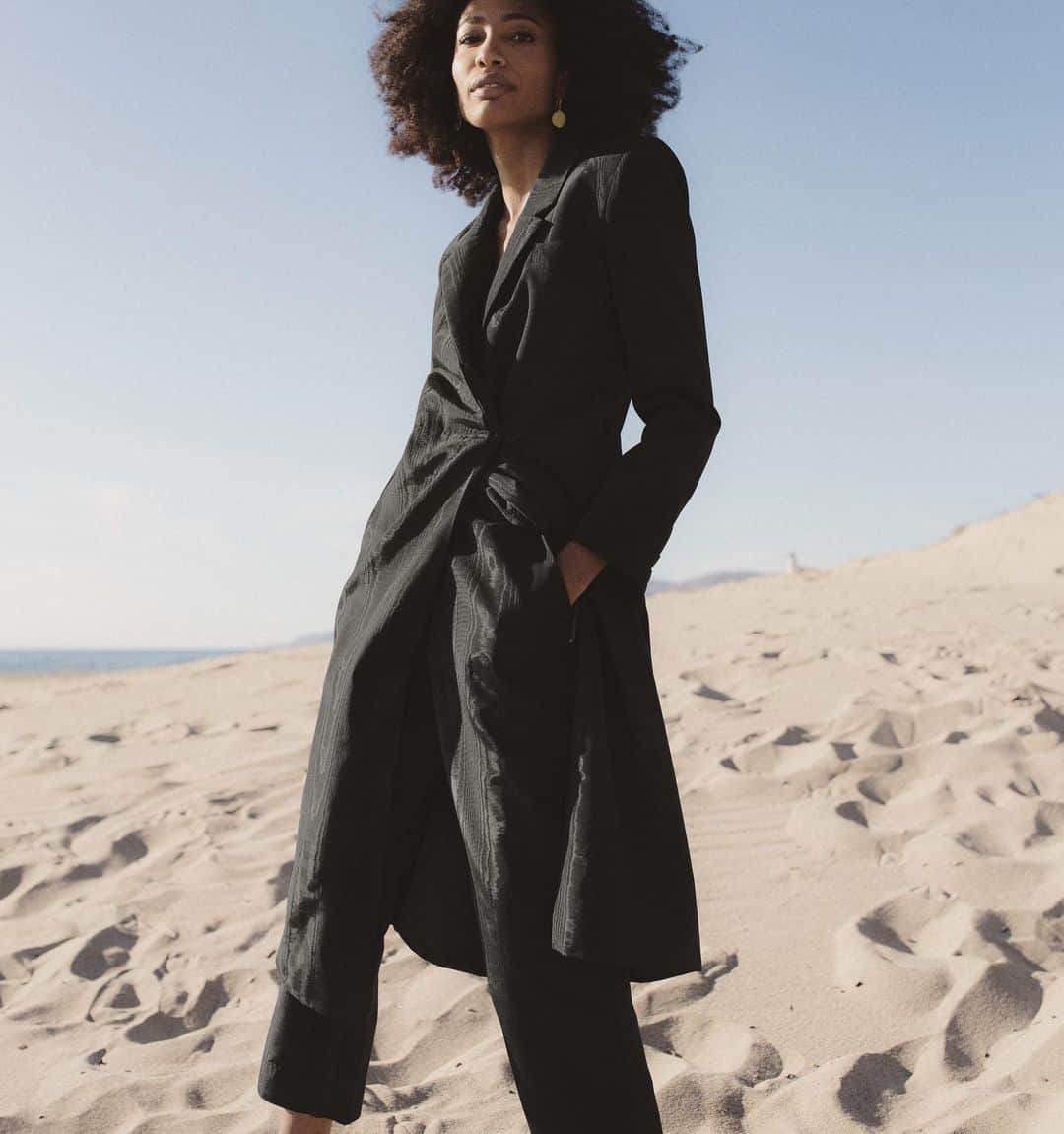 ハイディメリックのインスタグラム：「I just like this look. Blazer dress and pencil pant. HEIDIMERRICK.com」