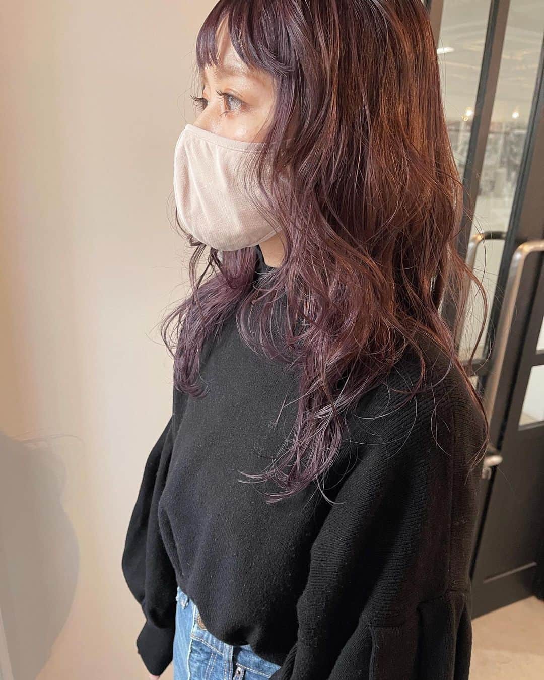 sakincho1028のインスタグラム：「抜けていく色も可愛いラベンダーカラー🍇﻿ 前回ダブルカラーさせてもらって﻿ 明るいベースを生かして今回はワンカラーのみ✌🏻﻿ かわいかったです🌷🌷🌷﻿ いつもありがとうございます🌸﻿ #sakinchohair﻿ #hairarrange#hair#arrange#hairset#ヘアアレンジ#アレンジ#ヘアセット#豊橋#美容室#ヘアメイク#出張ヘアメイク#ヘアカラー#ラベンダーカラー#ハイライト」