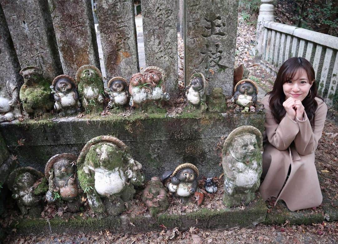 肥田佳菜子さんのインスタグラム写真 - (肥田佳菜子Instagram)「京都旅行part1🍁 #京都 #京都旅行 #京都観光 #旅行 #家族旅行 #紅葉 #紅葉狩り #紅葉ライトアップ #京都紅葉 #紅葉スポット #お寺巡り #清水寺 #清水寺ライトアップ  #三千院 #宝泉院 #詩仙堂 #狸谷山不動院 #一眼レフ #一眼レフカメラ」1月30日 23時22分 - hdknk87