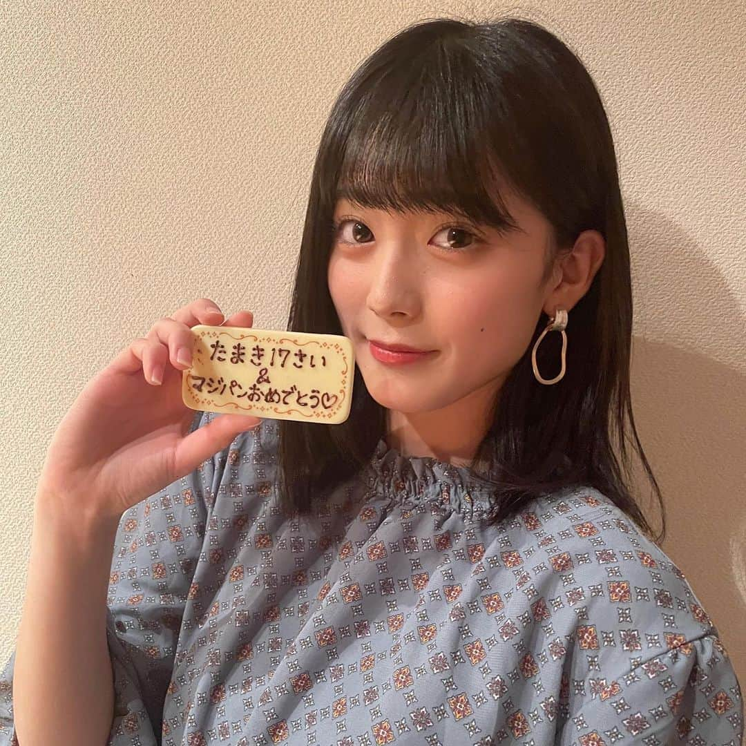 益田珠希さんのインスタグラム写真 - (益田珠希Instagram)「今日で17歳になりました！ こんなに大勢の方にお祝いしてもらったことはありません。忘れられない誕生日になりました！ありがとうございました！ 笑顔絶えない1年にしたいです😌✨ ︎︎ #誕生日 #jk #sjk  #04  #idol」1月30日 23時26分 - tamaki_masuda_box