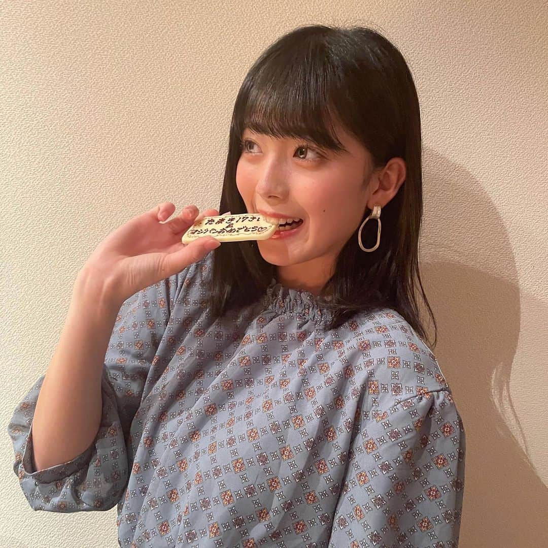 益田珠希のインスタグラム：「今日で17歳になりました！ こんなに大勢の方にお祝いしてもらったことはありません。忘れられない誕生日になりました！ありがとうございました！ 笑顔絶えない1年にしたいです😌✨ ︎︎ #誕生日 #jk #sjk  #04  #idol」