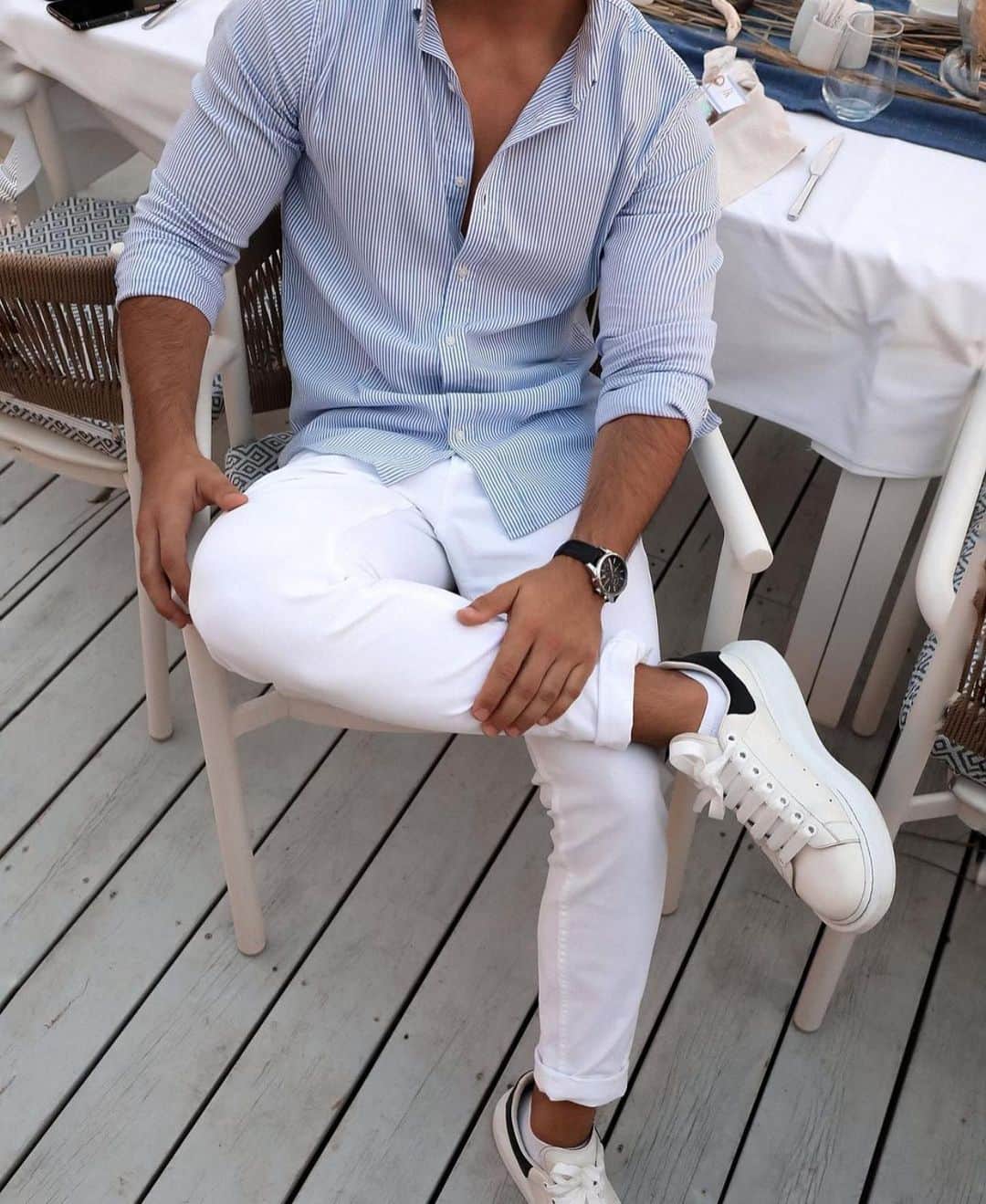 Men Withのインスタグラム：「Follow @menwithclass 👈🏽」