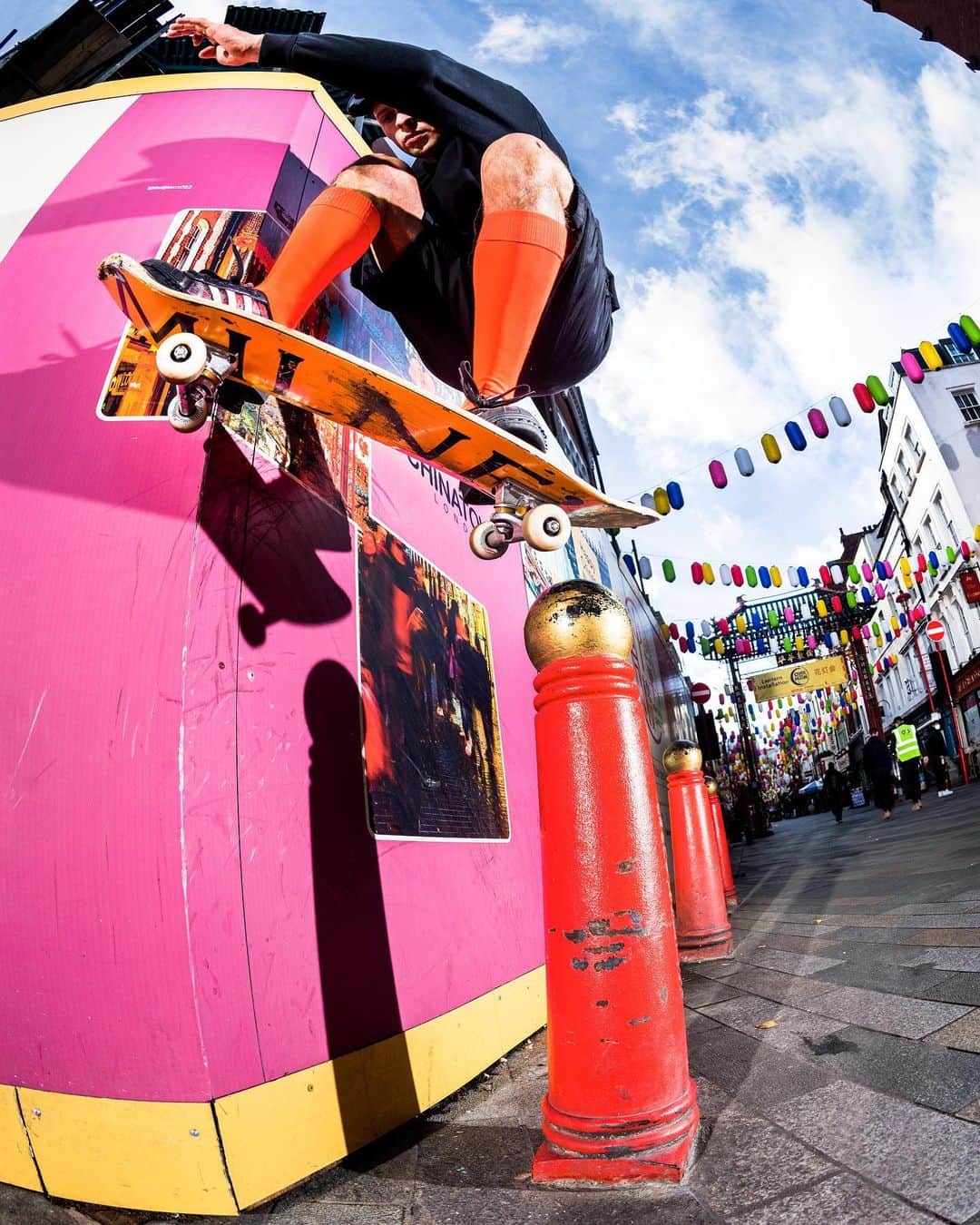 adidas Skateboardingのインスタグラム：「/// @Blondey wallies up and over in London. Swipe right for a closer look at the Blondey Superstar in ⚫️⚪️.  Available now in select skate shops and online at adidas.com/blondey  #adidasSkateboarding #Blondey」