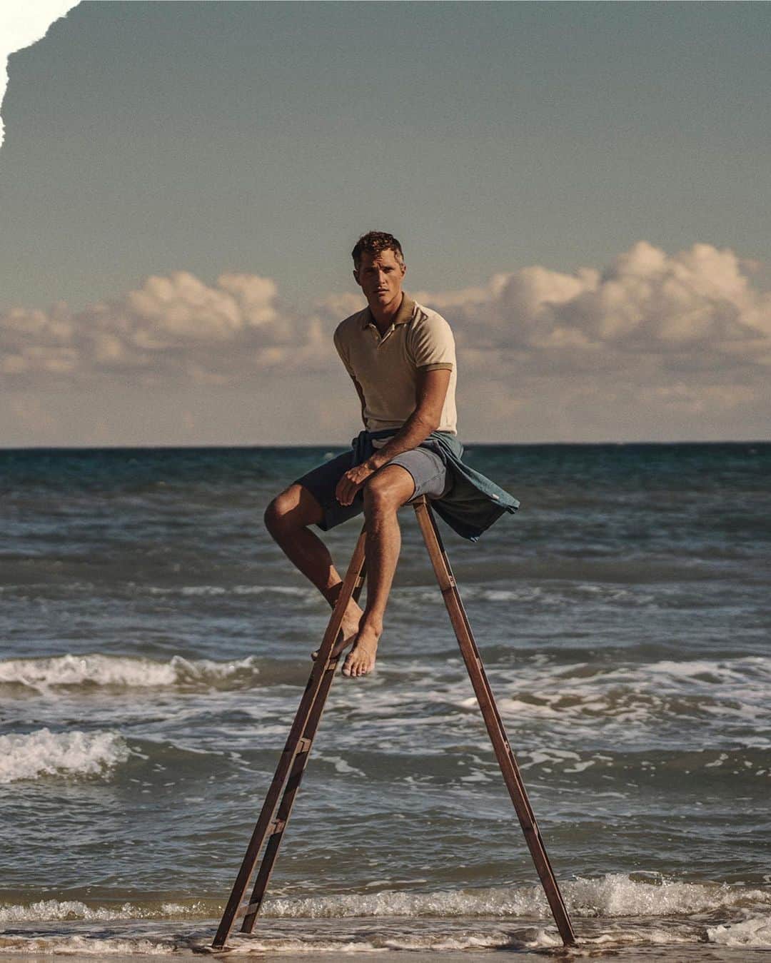 オールバーブラウンのインスタグラム：「Did you know the Atlantic Ocean covers around one-fifth of the Earth's surface? That's a lot of water and a lot of coastlines!🌊  Explore our #Atlantic Coast edit featuring new colours, fabrics & prints to make you look & feel great (link in bio).  #OrlebarBrown #OBsAroundTheWorld #AtlanticCoast」